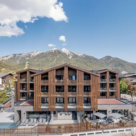 Summit Seefeld Apart Otel
